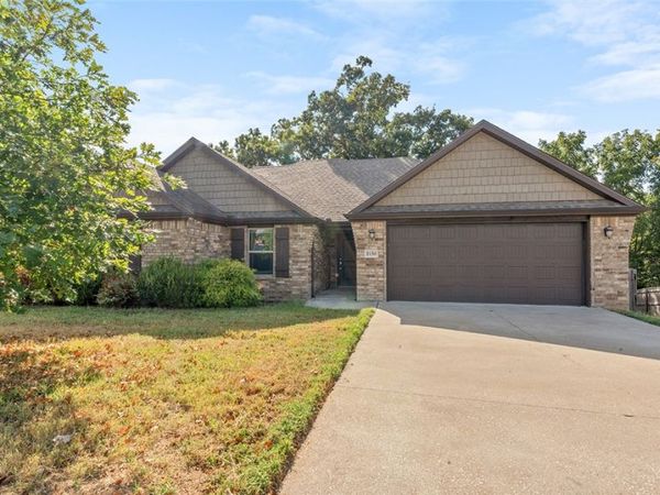 2150 Hunter Drive, Pea Ridge, AR 72751
