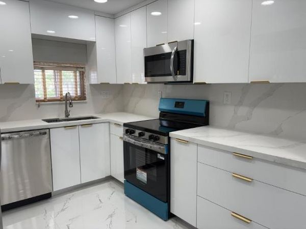 700 S Hollybrook Drive S, Unit 207, Pembroke Pines, FL 33025
