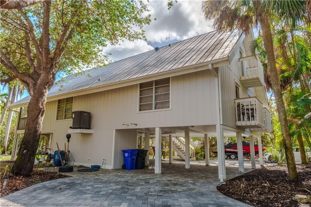 5058 Seahorse Ave, Naples, FL 34103 Photo