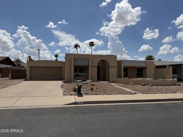 817 W ISABELLA Avenue, Mesa, AZ 85210