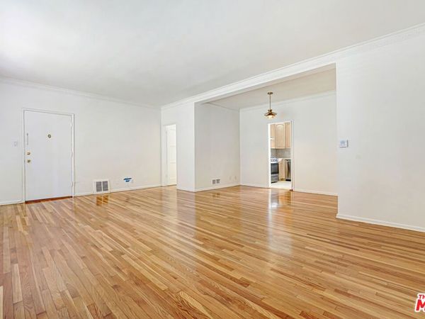 1235 N Crescent Heights Boulevard, Unit 3, West Hollywood, CA 90046