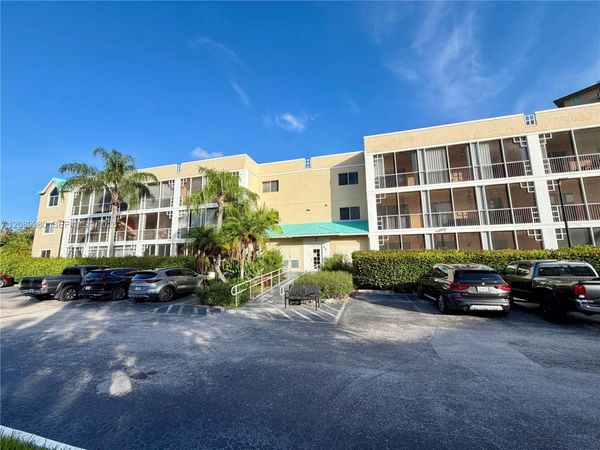 85 Gulfstream Rd , Unit 105A, Dania Beach, FL 33004