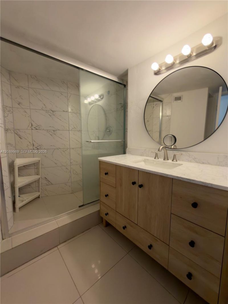 1301 NE Miami Gardens Dr , Unit 605W, Miami, FL 33179 Photo