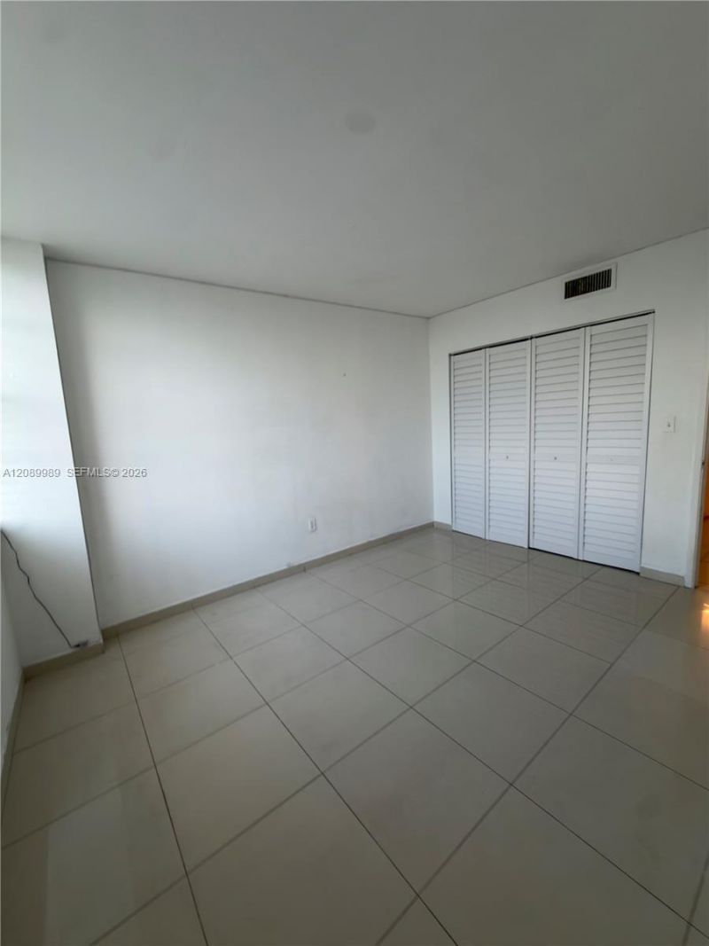 1301 NE Miami Gardens Dr , Unit 605W, Miami, FL 33179 Photo
