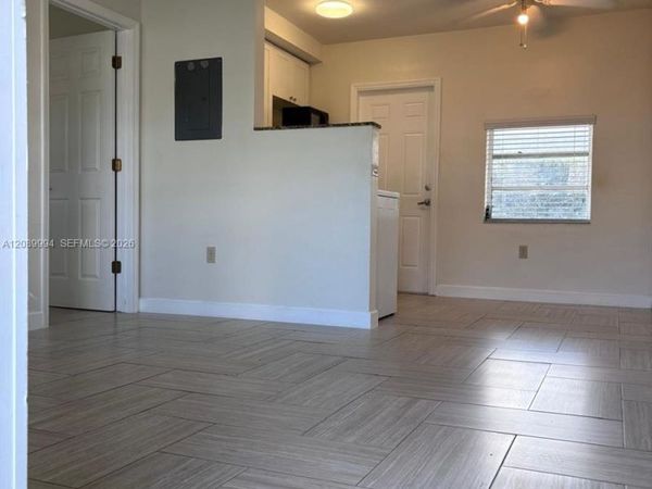 11890 NE 16th Ave, Unit 4, Miami, FL 33161