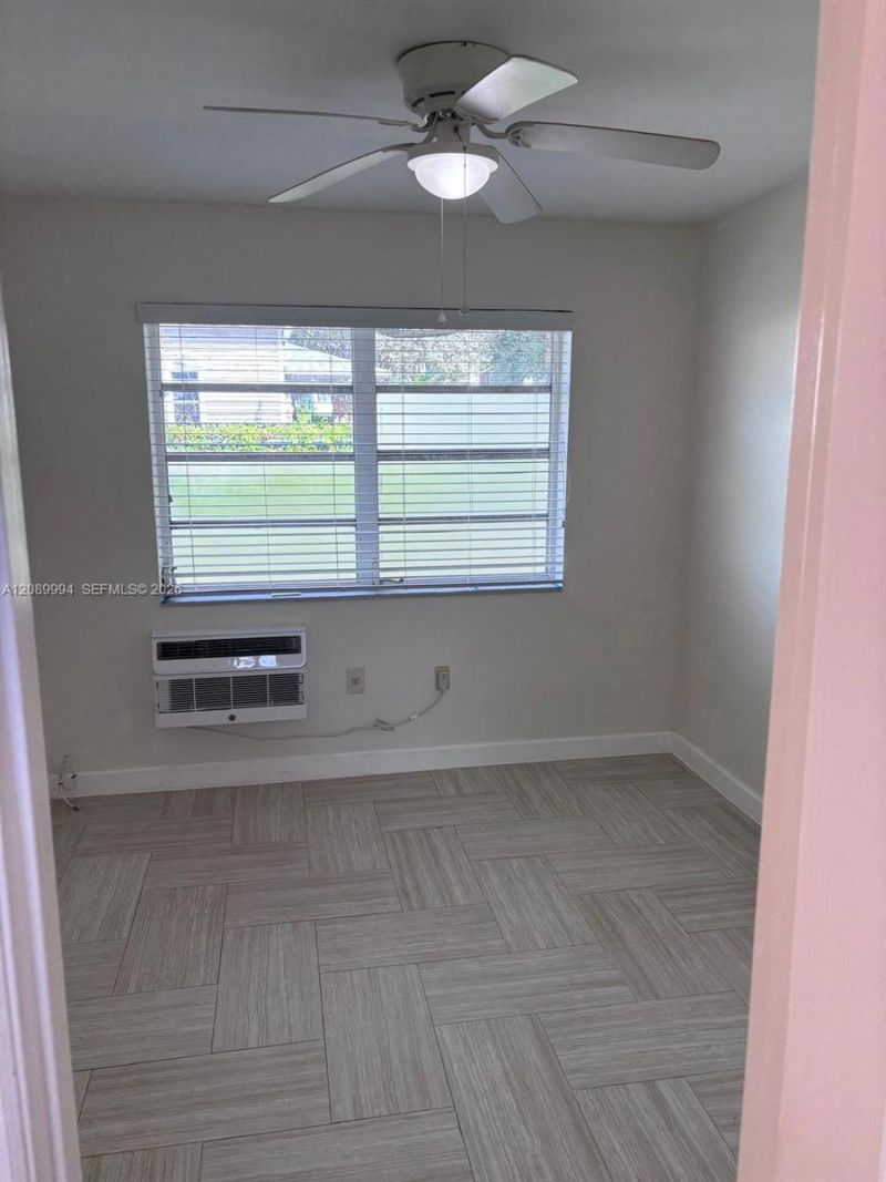 11890 NE 16th Ave, Unit 4, Miami, FL 33161 Photo
