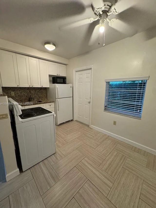 11890 NE 16th Ave, Unit 4, Miami, FL 33161 Photo