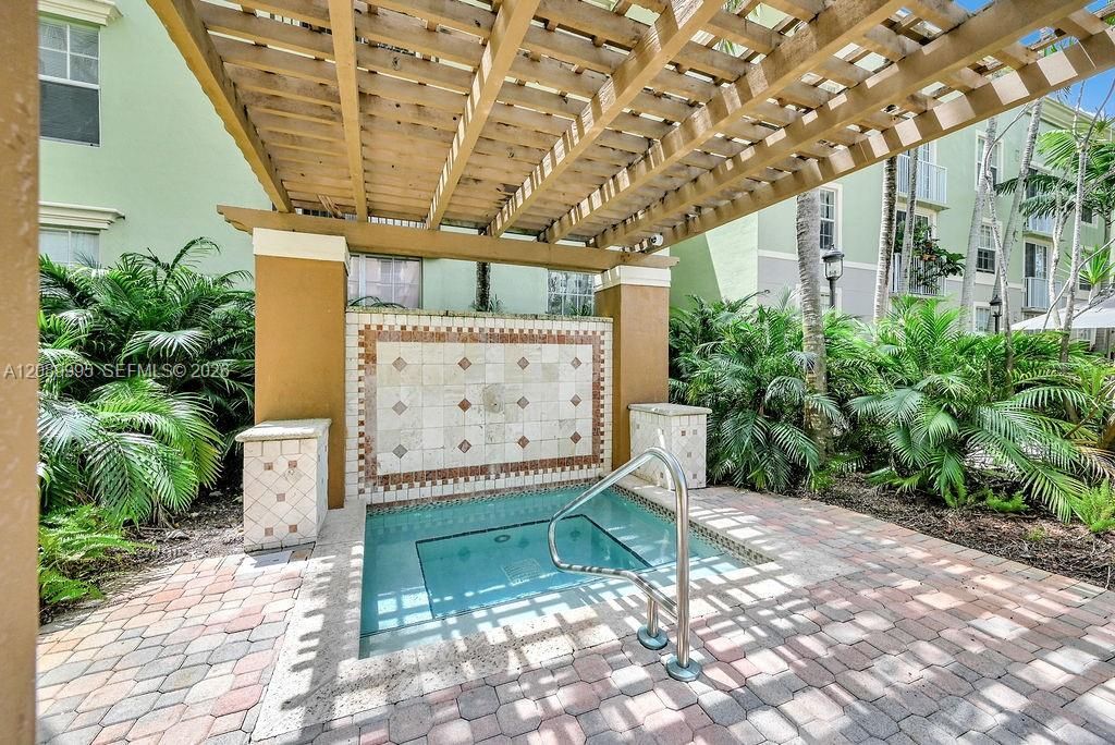 1919 Van Buren St , Unit 215A, Hollywood, FL 33020 Photo