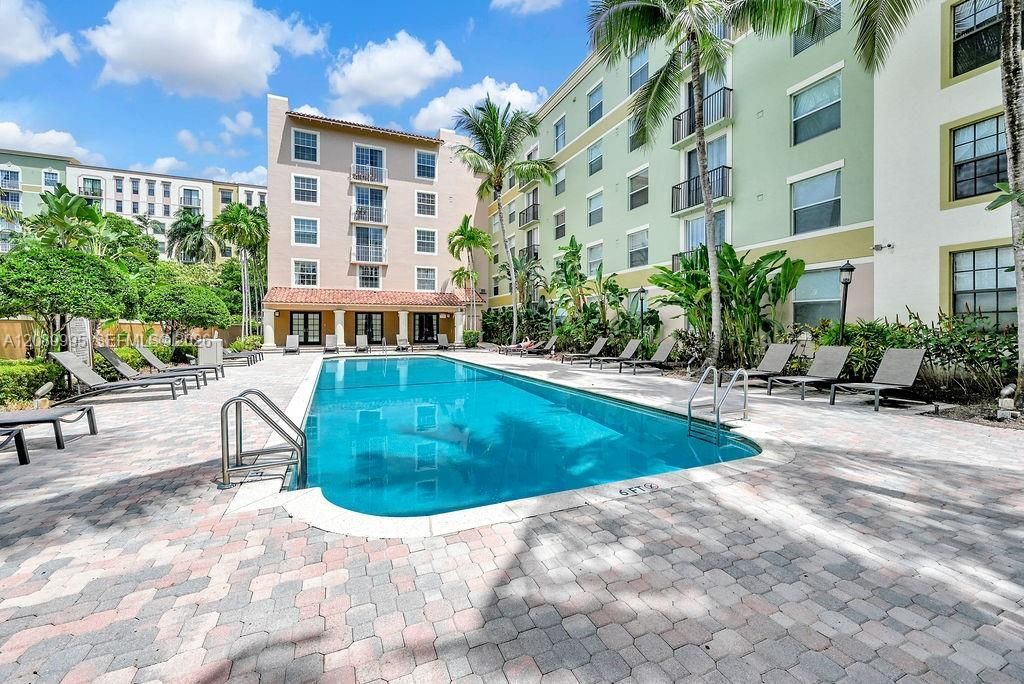 1919 Van Buren St , Unit 215A, Hollywood, FL 33020 Photo