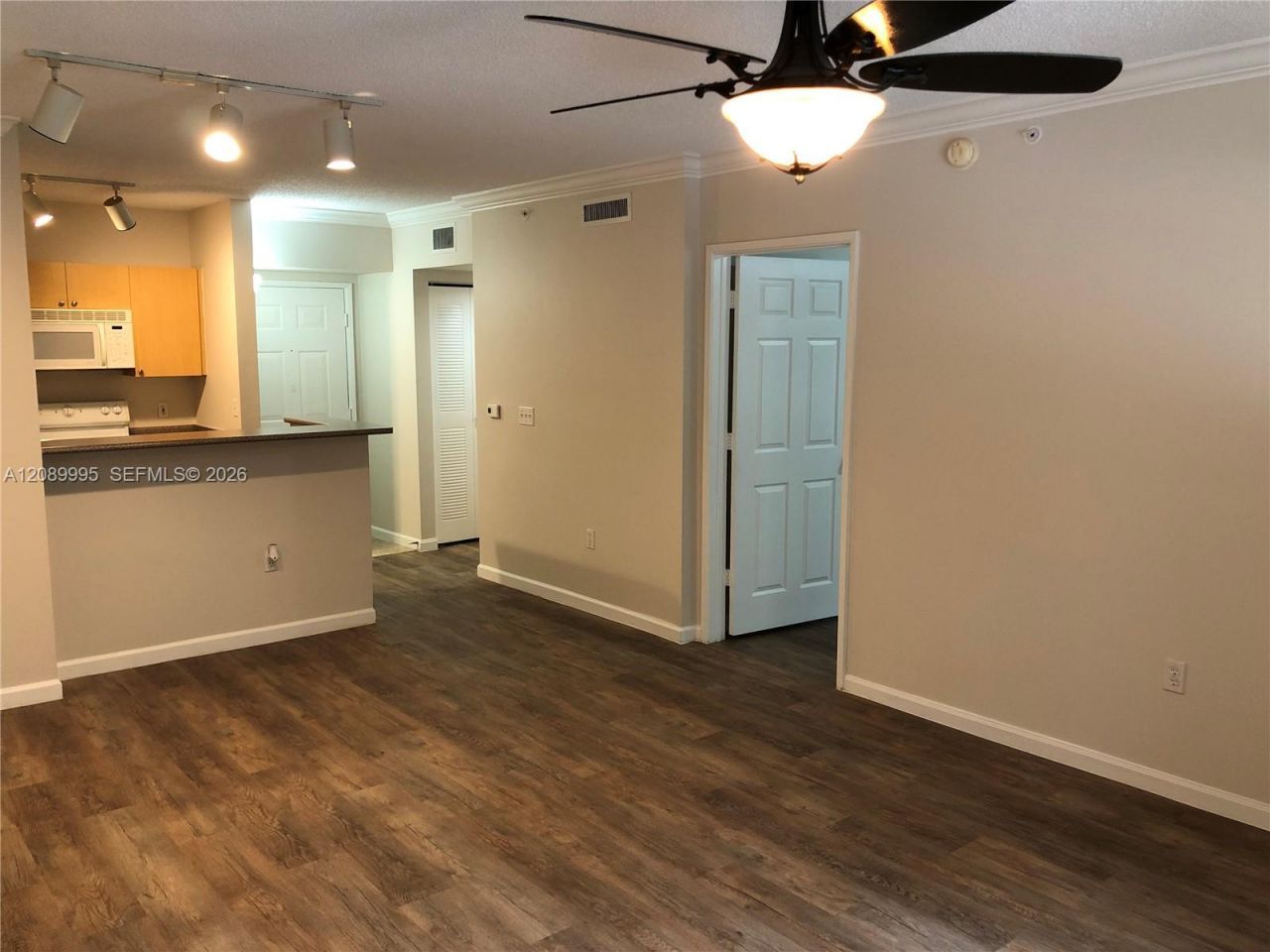 1919 Van Buren St , Unit 215A, Hollywood, FL 33020 Photo