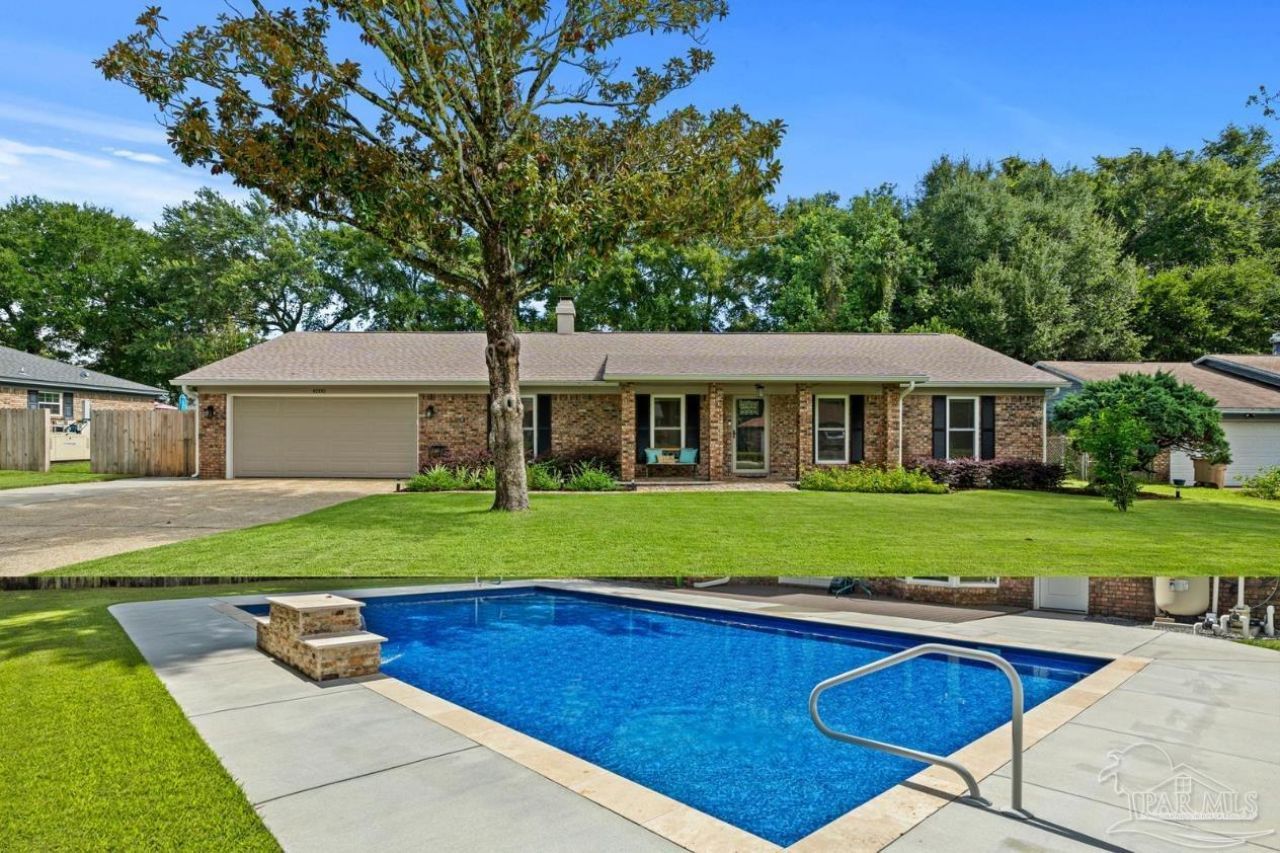 4580 Baywoods Dr, Pensacola, FL 32504 Main Photo
