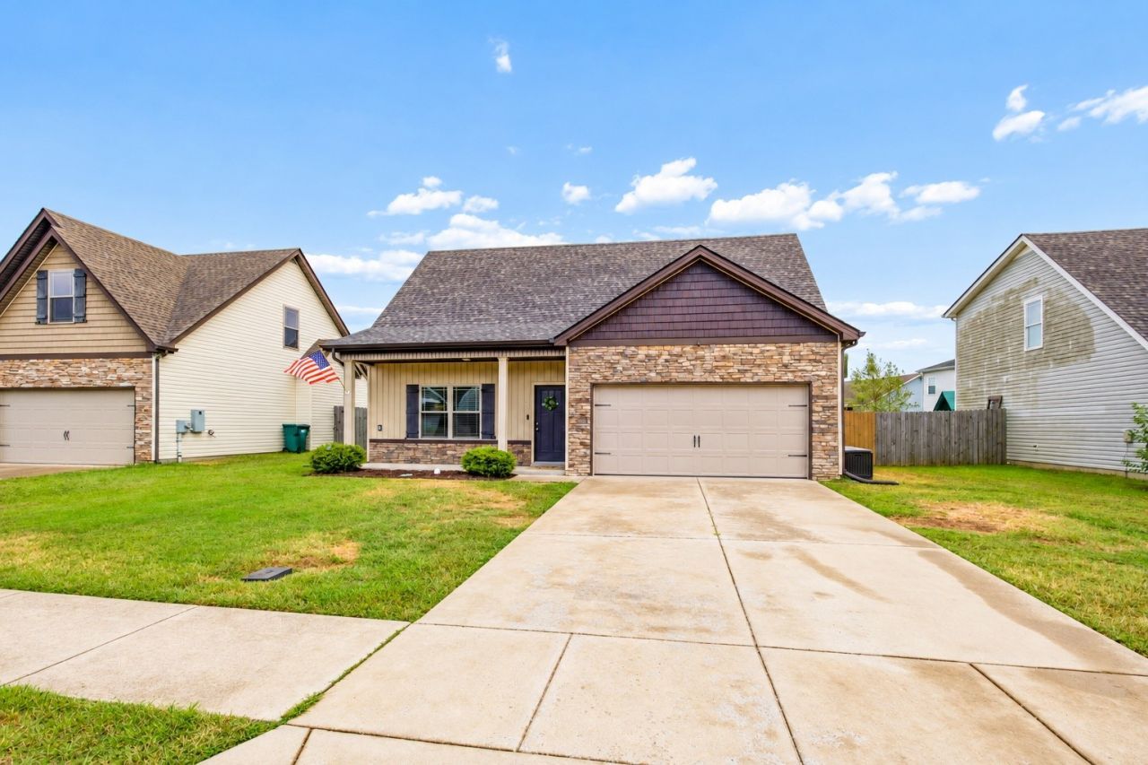 337 Providence Dr, Lebanon, TN 37087 Main Photo