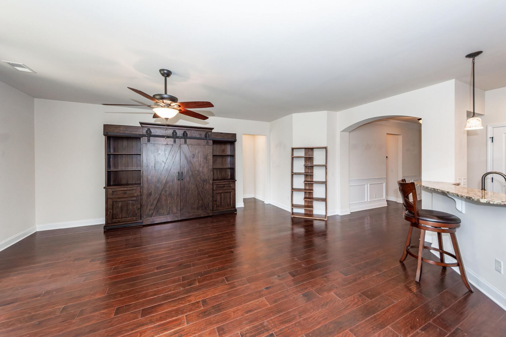 477 Eastern Isle Avenue Photo 8