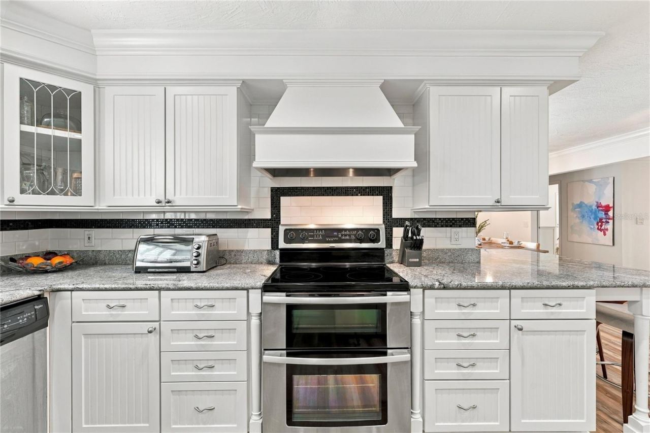 112 6th Street, Belleair Beach, FL 33786 Photo