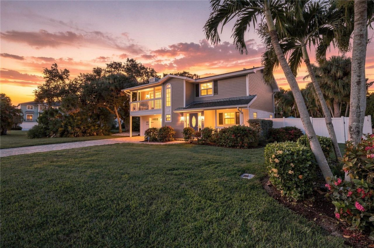 112 6th Street, Belleair Beach, FL 33786 Photo
