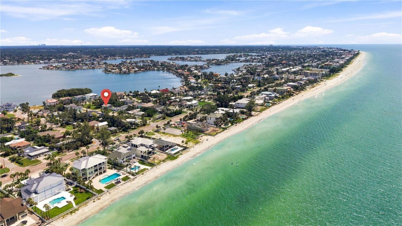112 6th Street, Belleair Beach, FL 33786 Photo