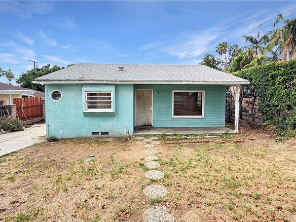 490 E Highland Avenue, Sierra Madre, CA 91024