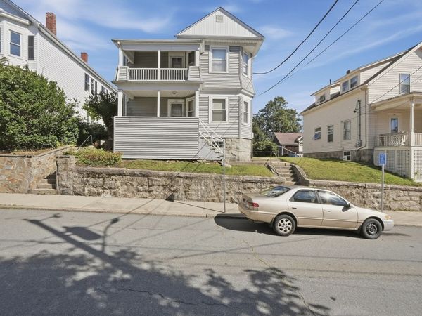 144 Swindells St, Fall River, MA 02723