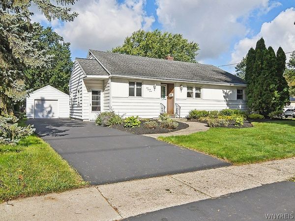 193 Aurora Street , Lancaster, NY 14086