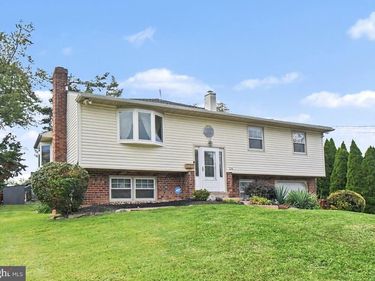 24 SCHOOL, WILLOW GROVE, PA 19090