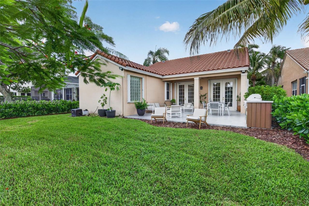 820 Falling Water Rd , Weston, FL 33326 Photo