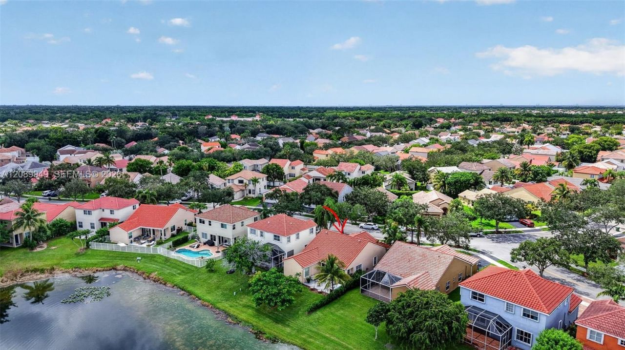 820 Falling Water Rd , Weston, FL 33326 Photo