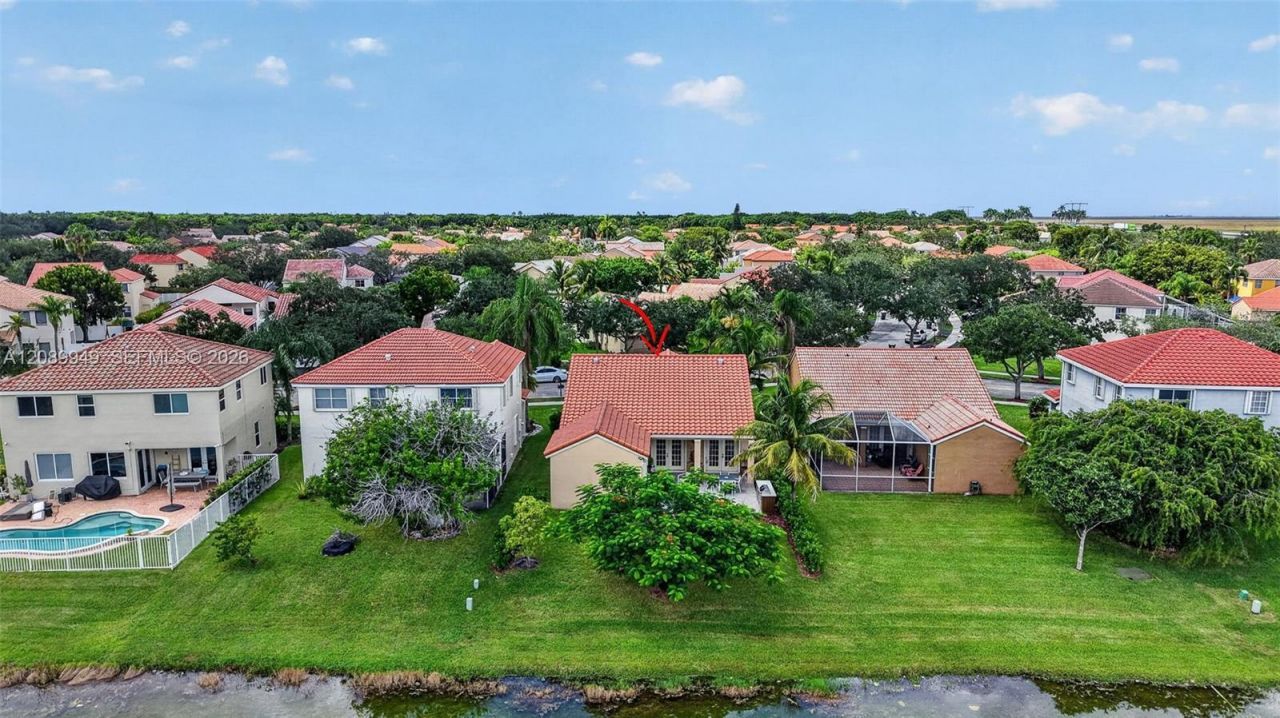 820 Falling Water Rd , Weston, FL 33326 Photo