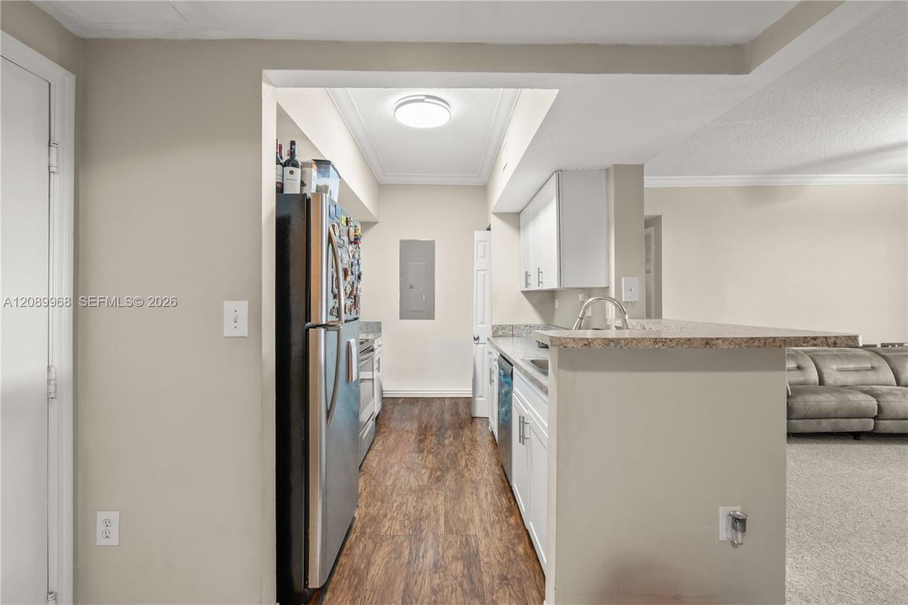 230 SW 117th Ter , Unit 11108, Pembroke Pines, FL 33025 Photo