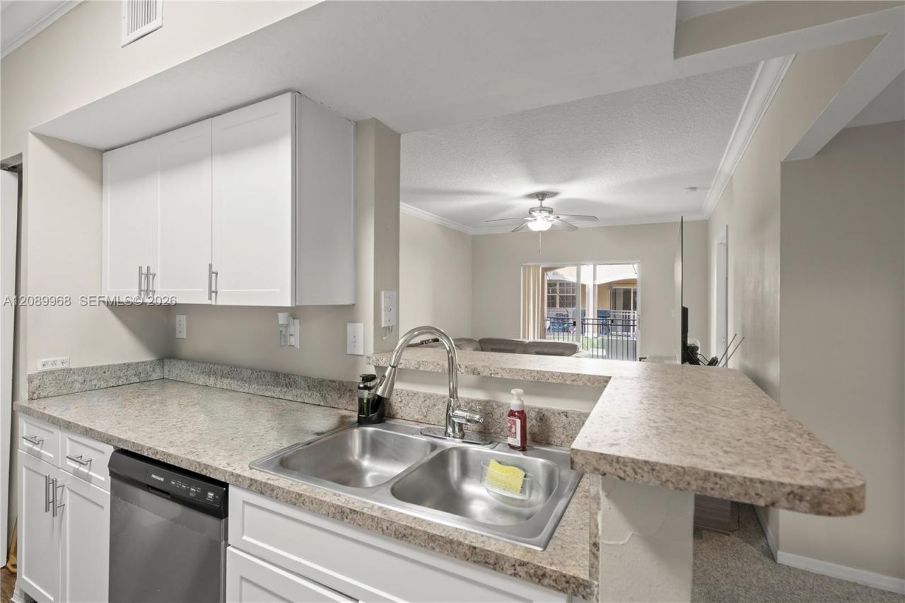 230 SW 117th Ter , Unit 11108, Pembroke Pines, FL 33025 Photo