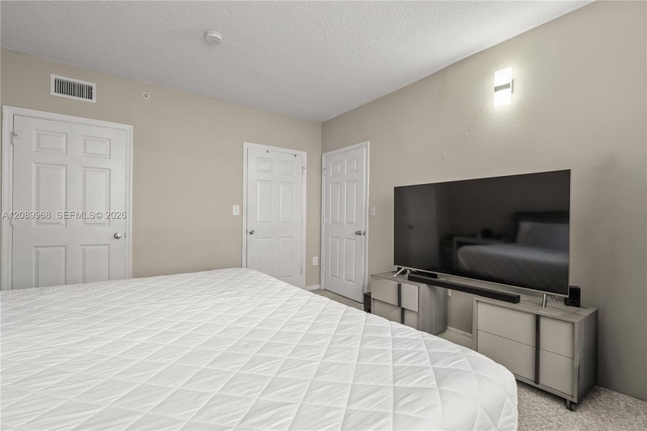 230 SW 117th Ter , Unit 11108, Pembroke Pines, FL 33025 Photo