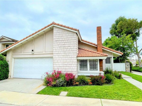 17 FALLBROOK, Irvine, CA 92604