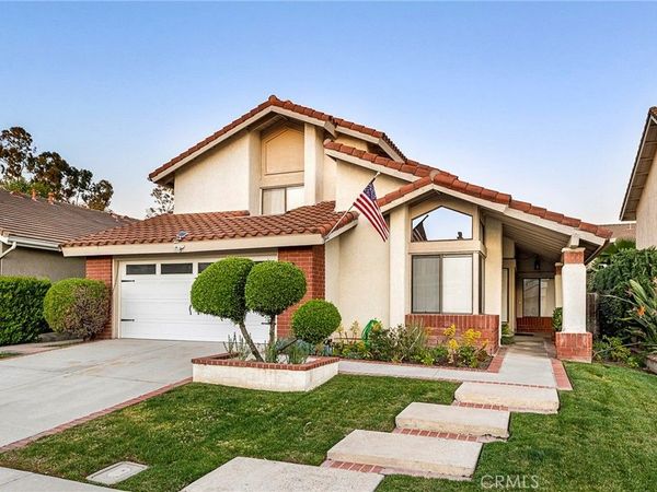 13 W Glorieta, Irvine, CA 92620