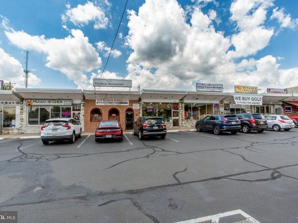 4009 VETERANS HIGHWAY , LEVITTOWN, PA 19056