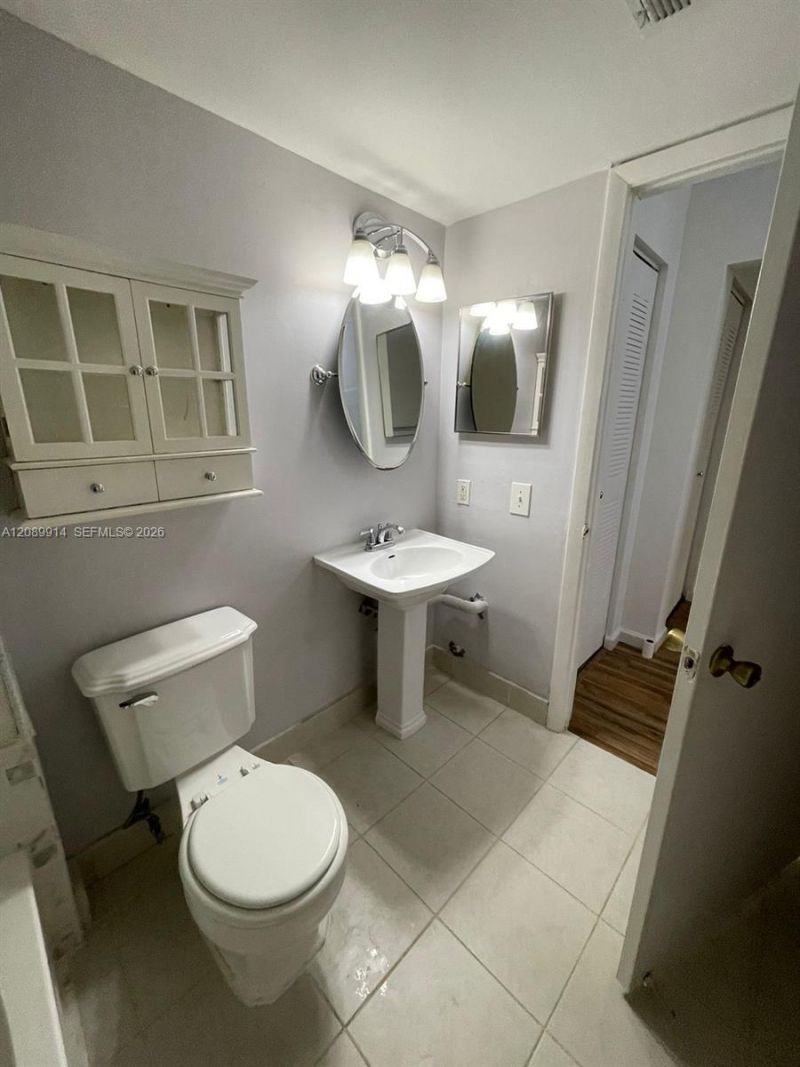 9999 Summerbreeze Dr , Unit 413, Sunrise, FL 33322 Photo