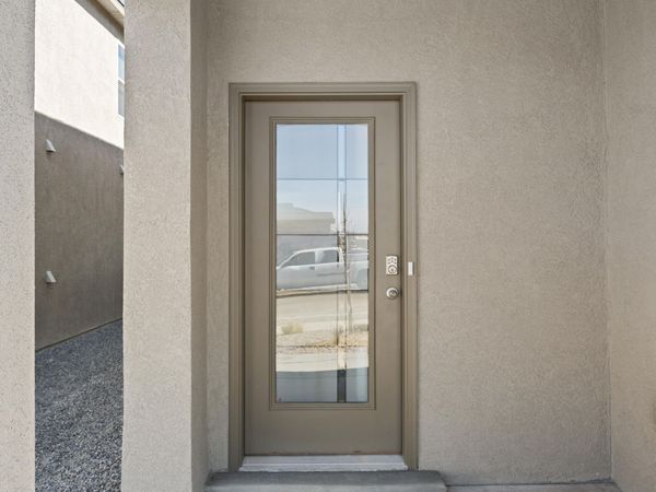 2424 Eglisfield Loop NE, Rio Rancho, NM 87144