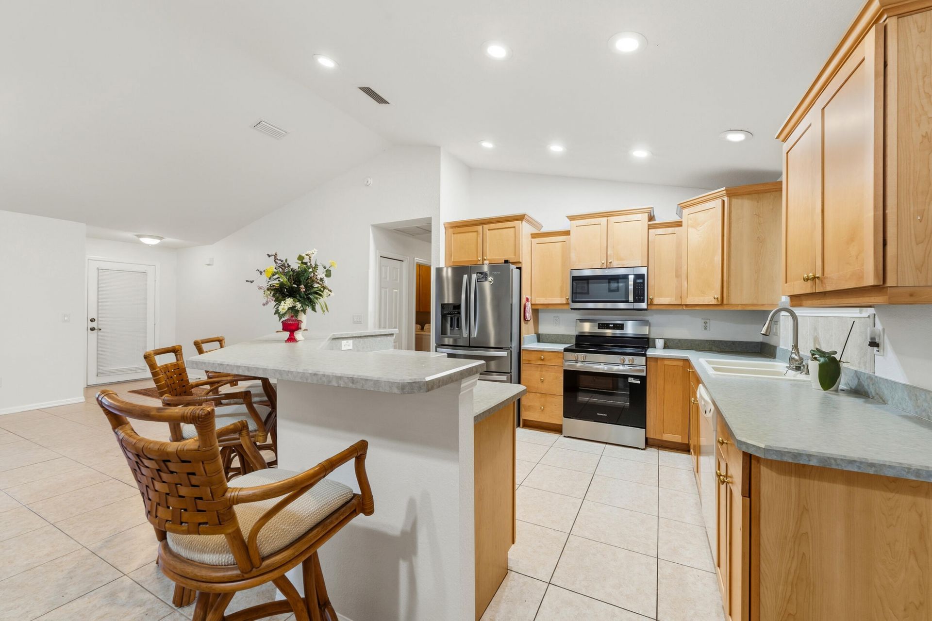 3613 Oakview Drive, Sebring, FL 33876 Photo