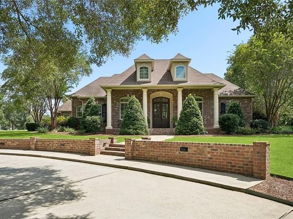 475 TRAILHEAD Drive , Abita Springs, LA 70420