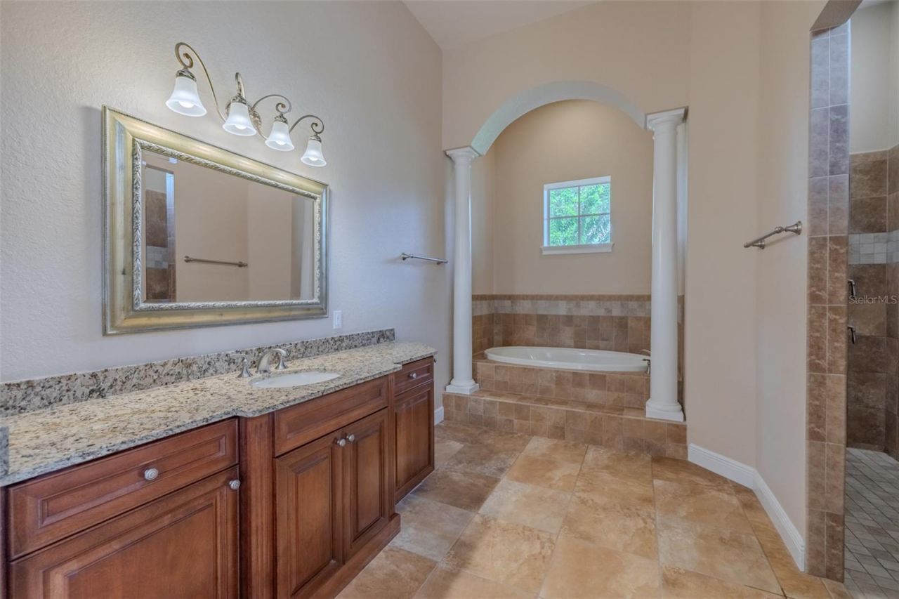 10501 Broadland Pass, Thonotosassa, FL 33592 Photo