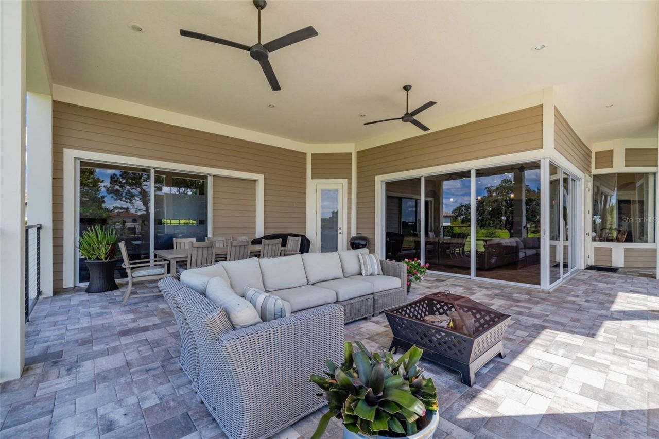 10501 Broadland Pass, Thonotosassa, FL 33592 Photo