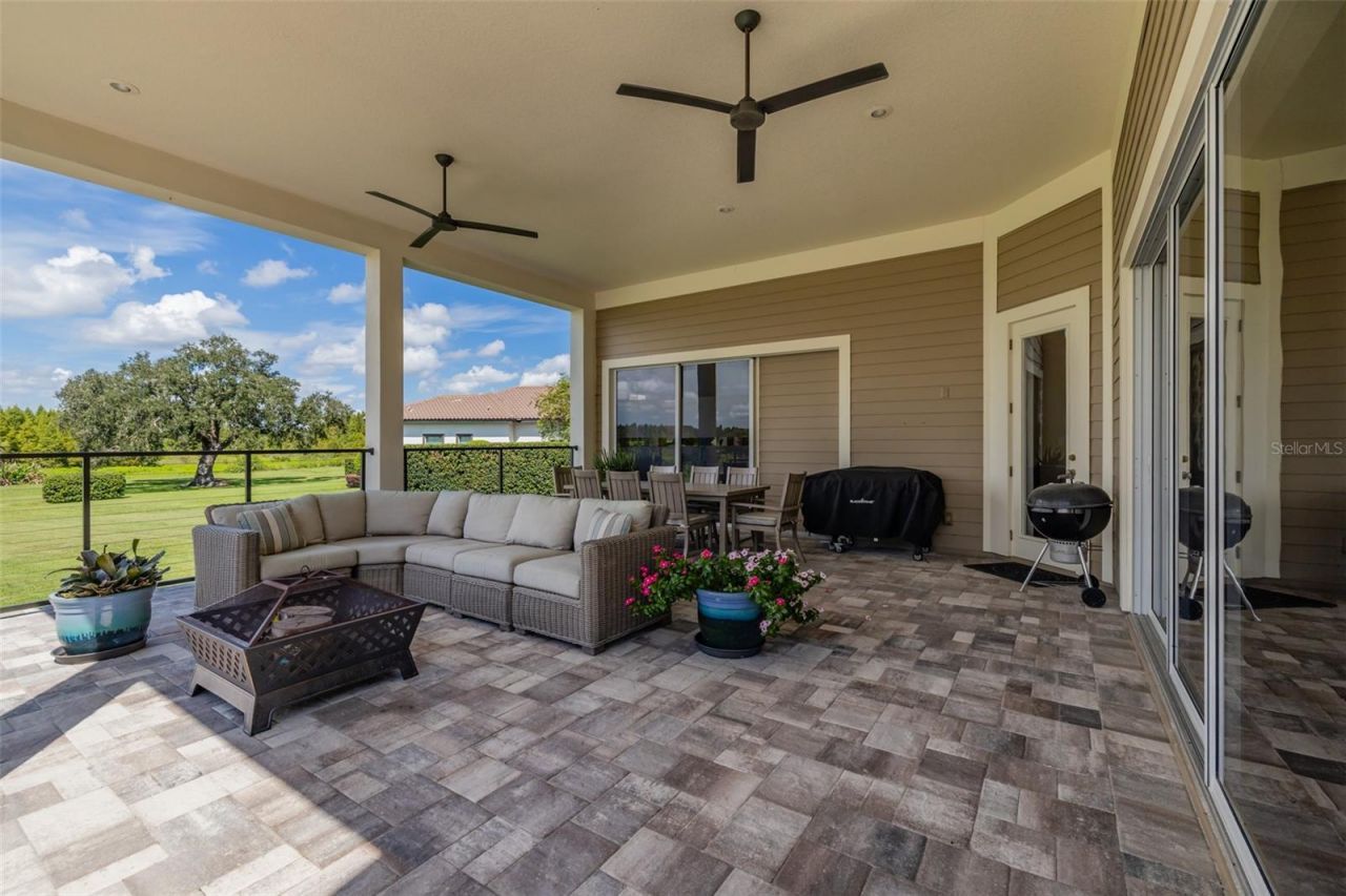 10501 Broadland Pass, Thonotosassa, FL 33592 Photo