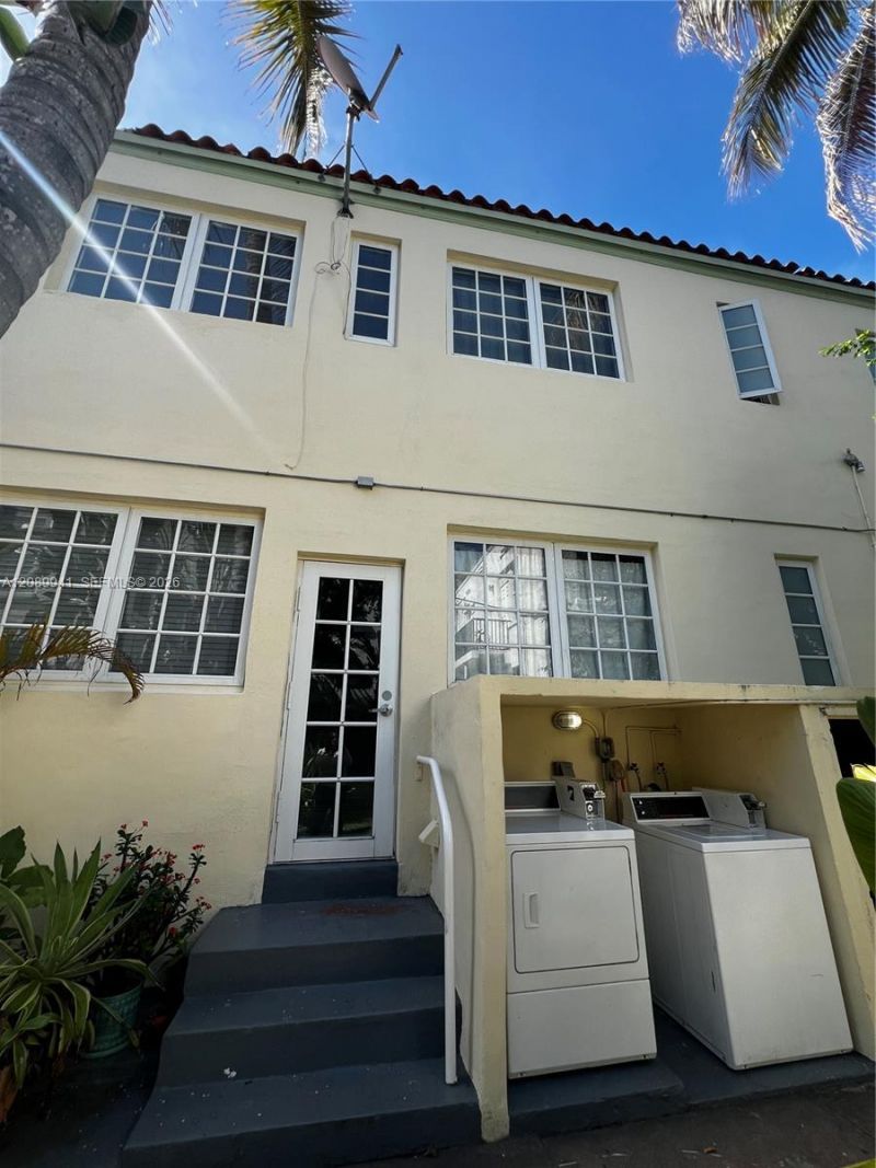 741 15th St, Unit 12, Miami Beach, FL 33139 Photo