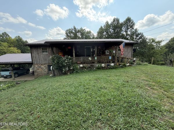 817 Golden Ball Drive, Ewing, VA 24248
