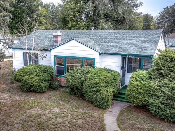 2203 Templeton Gap Road , Colorado Springs, CO 80907