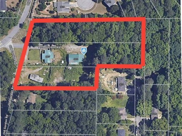 5855 Old Gordon Road , Mableton, GA 30126
