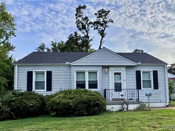 10300 Saint Joan Lane, St Ann, MO 63074