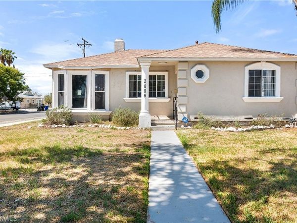 2806 Lawrence Avenue, San Bernardino, CA 92404
