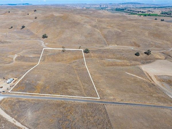 3765 Gruenhagen, Paso Robles, CA 93446