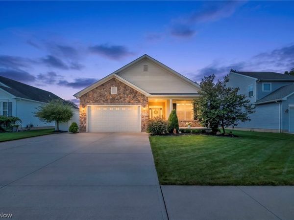 9006 Shady Elm Lane, Olmsted Twp, OH 44138