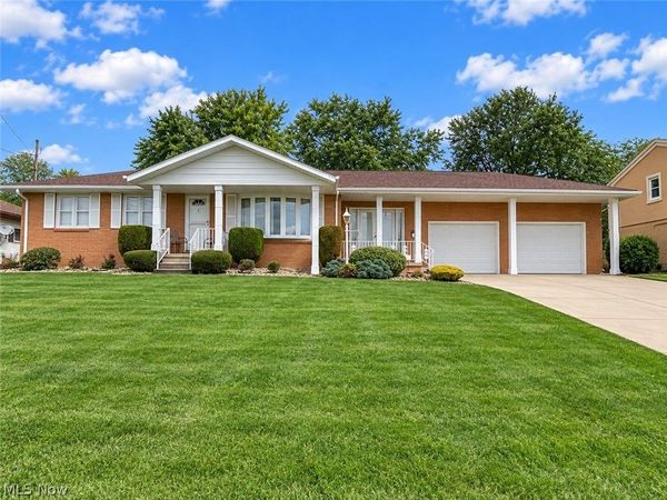 947 Krehl Avenue , Girard, OH 44420