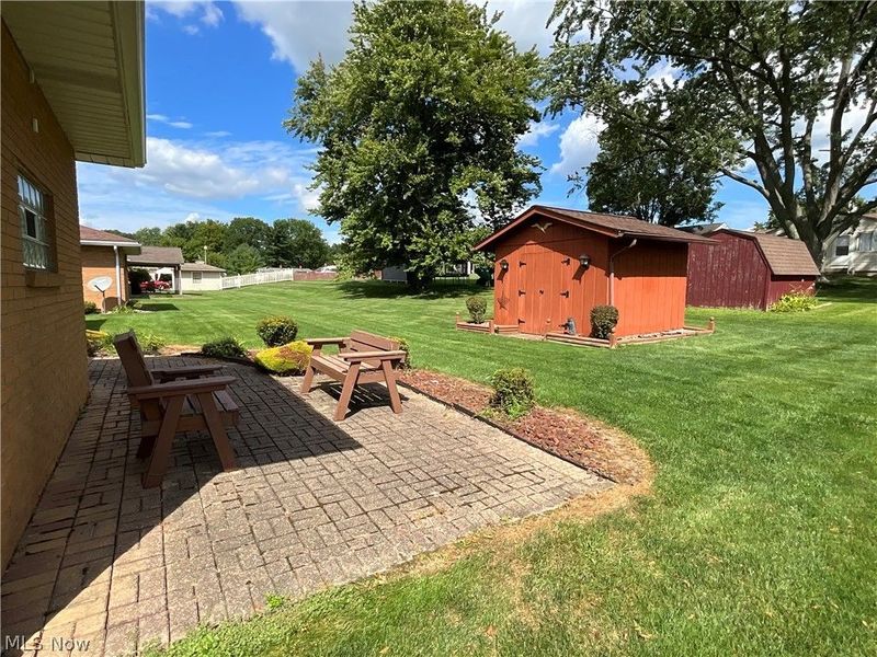 947 Krehl Avenue, Girard, OH 44420 Photo 3